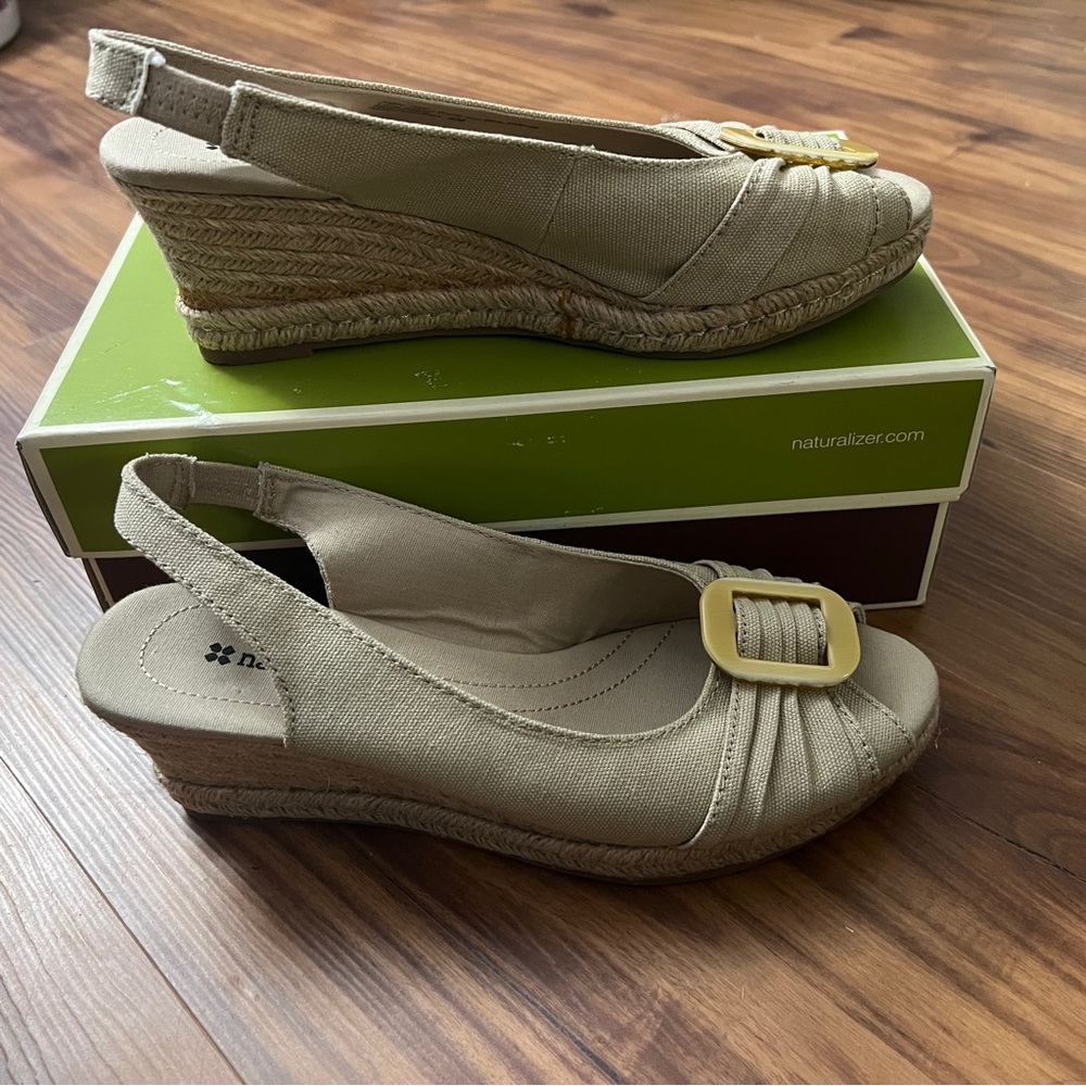 Naturalizer Bina Slingback Espadrille Beige Canvas Wedge Sandals Women's Sz 9 M